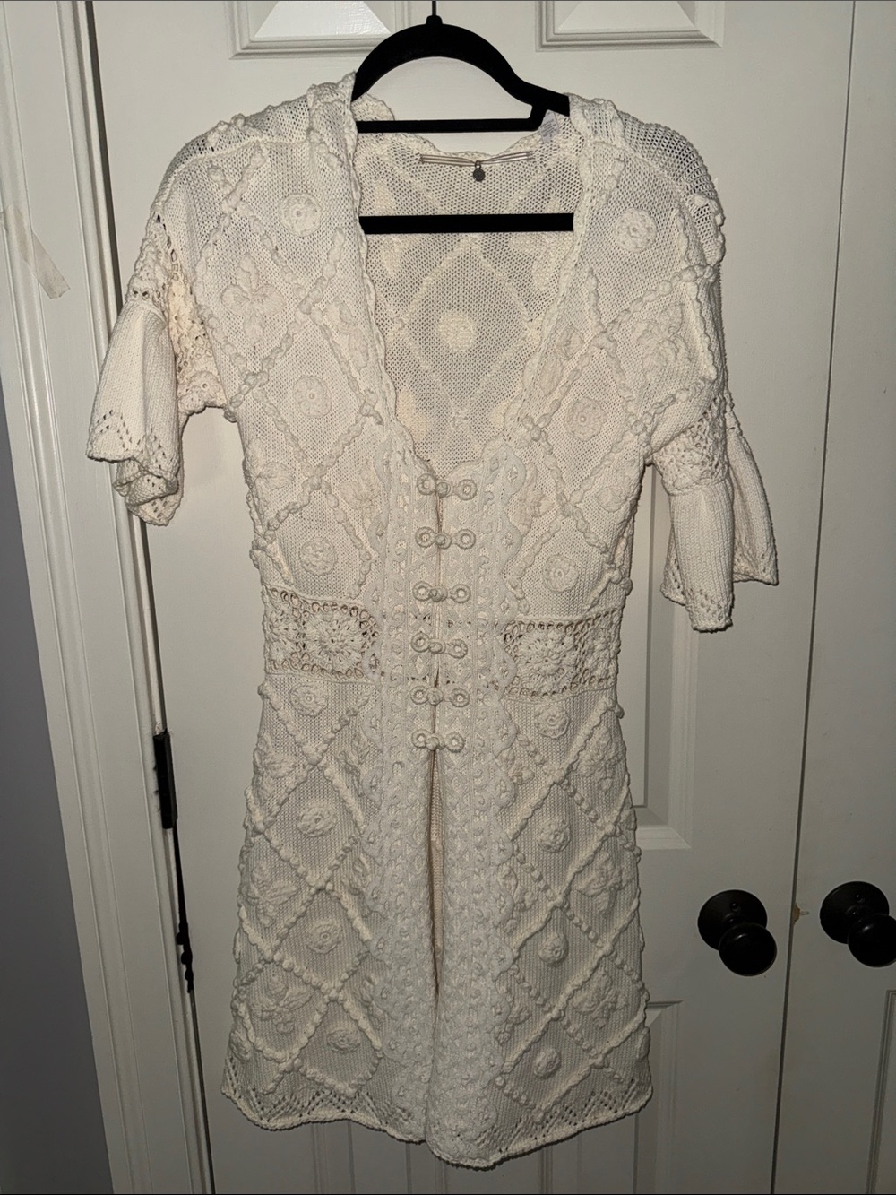 Cream Crochet Knit sweater - Picture 3 of 8